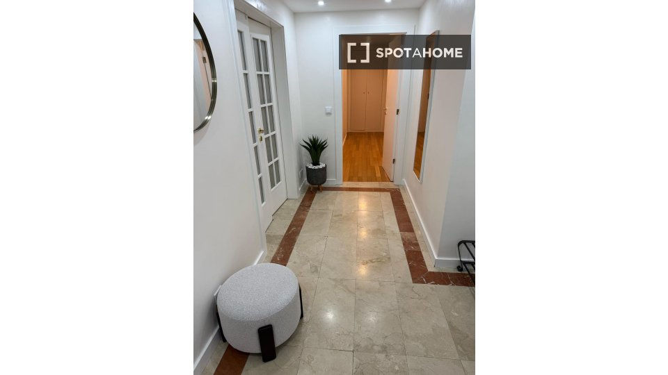 Apartment Lisbon, 3 beds — photo 4