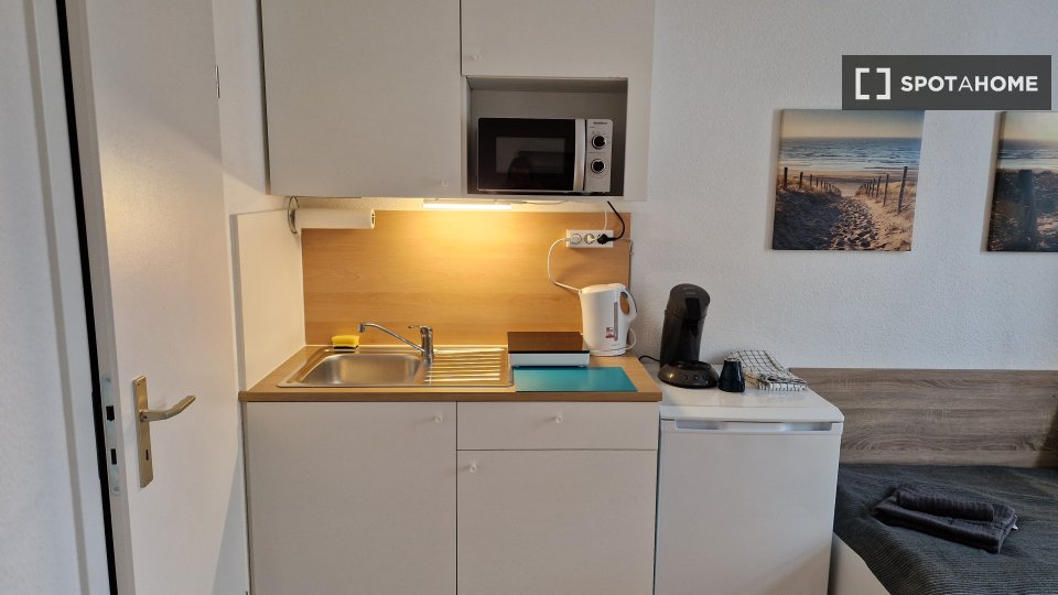 Apartment mono Berlin, 16m² — photo 1