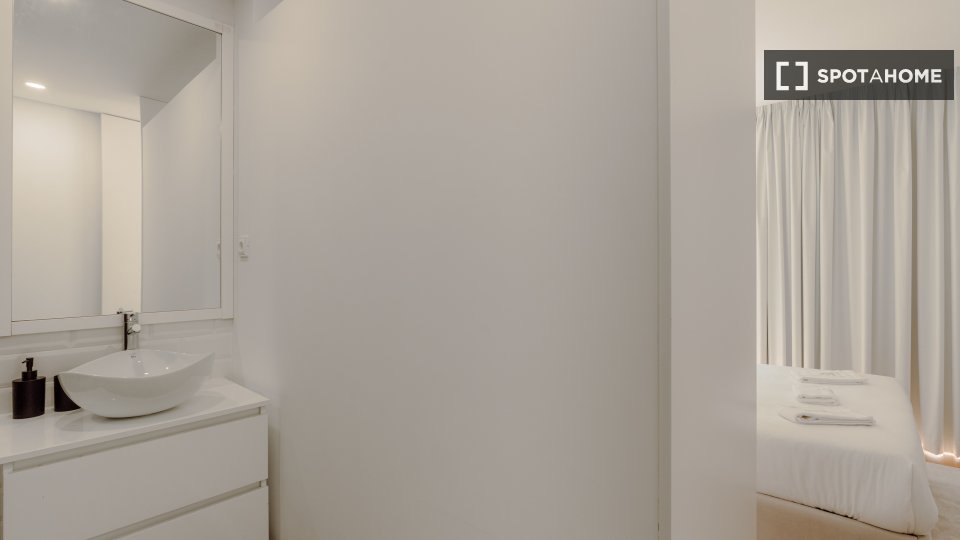 Apartment Porto, 1 bed, 100m² — photo 6