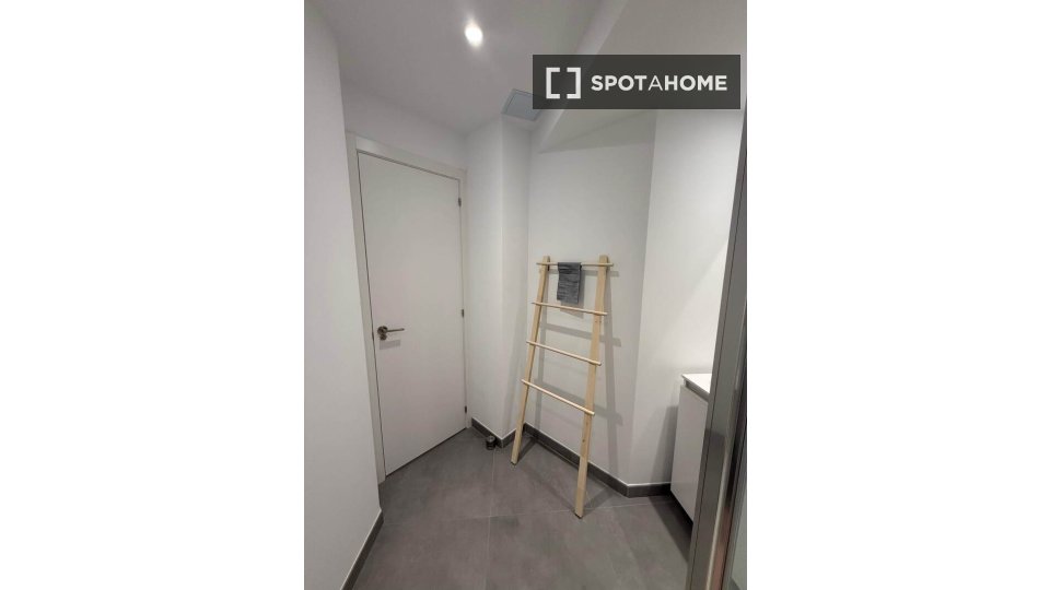 Double room Alicante, 6 beds — photo 5