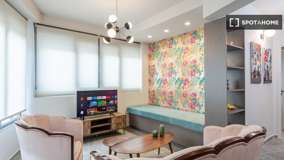 Apartment mono Athens, 55m² — photo 1
