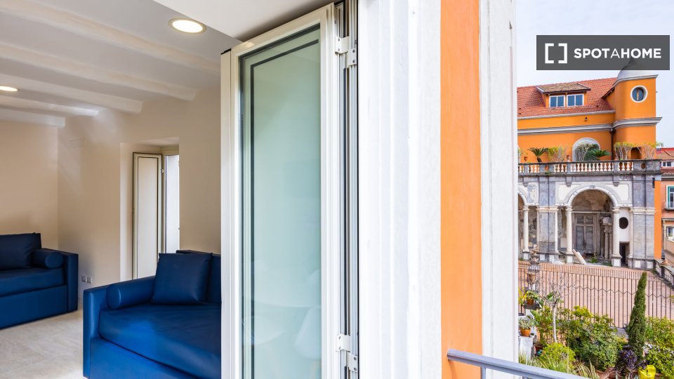 Apartment Naples, 1 bed, 95m² — photo 8