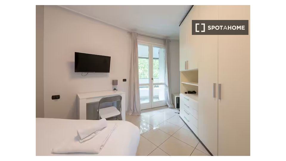 Apartment Milan, 1 bed — photo 1