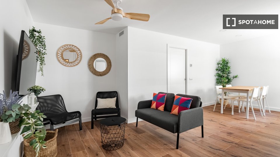 Apartment Madrid, 4 beds, 115m² — photo 1