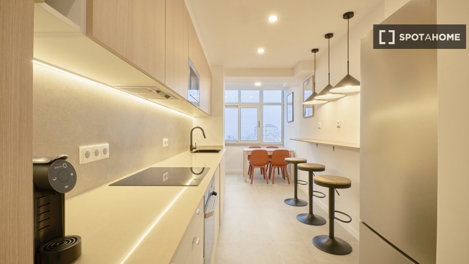Double room Lisbon, 9 beds — photo 15