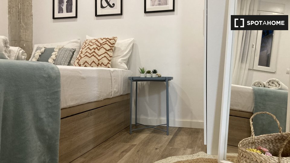 Double room Valencia, 5 beds — photo 1