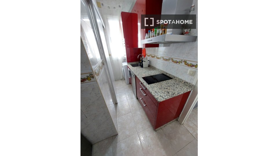 Double room Madrid, 2 beds, 50m² — photo 1
