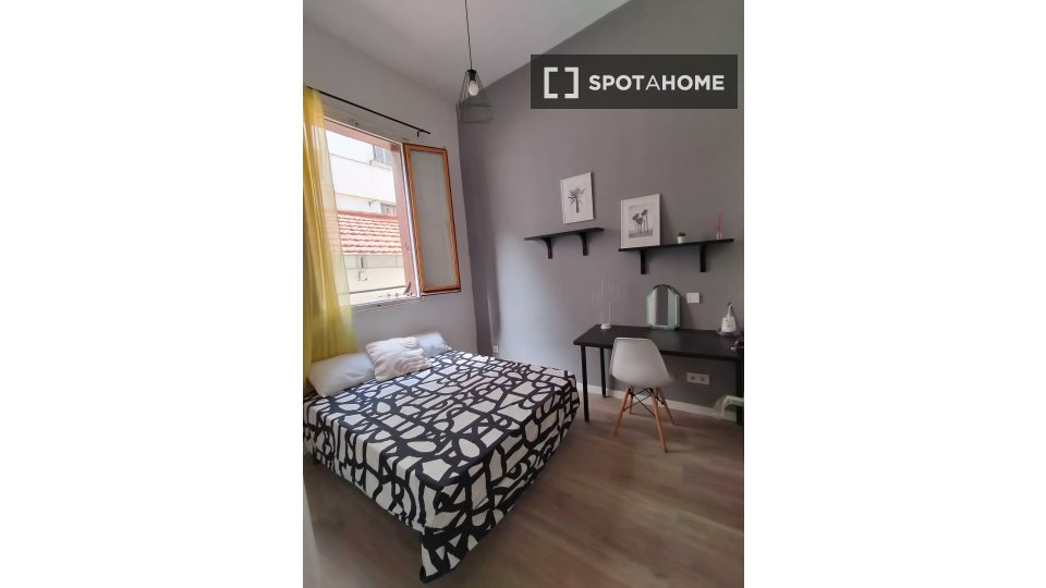 Double room Madrid, 5 beds, 100m² — photo 16