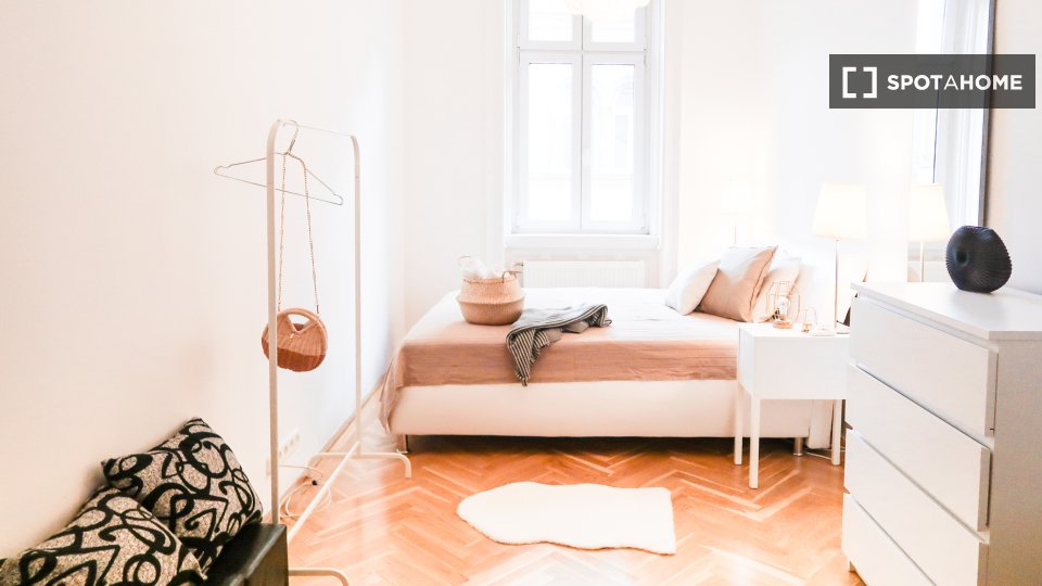 Double room Budapest, 4 beds — photo 25