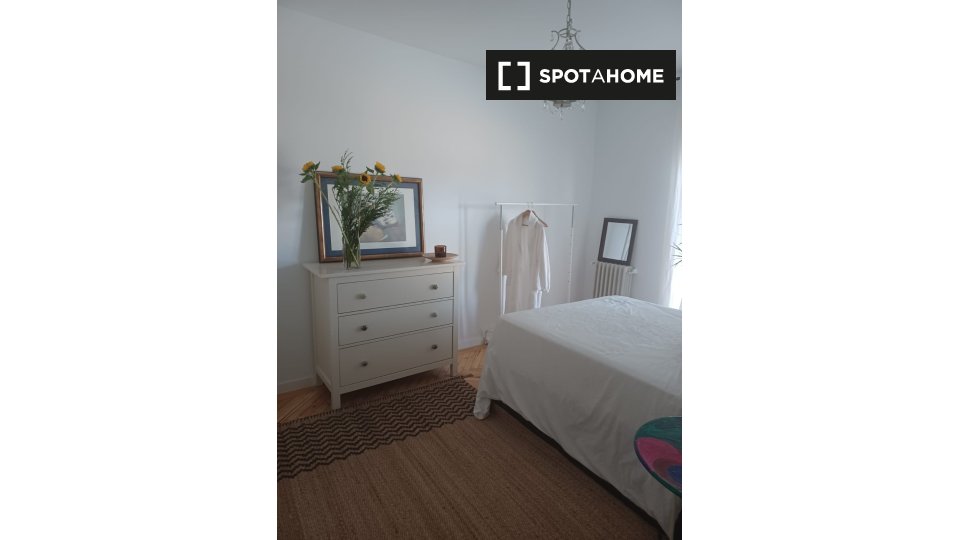 Double room Madrid, 2 beds — photo 1