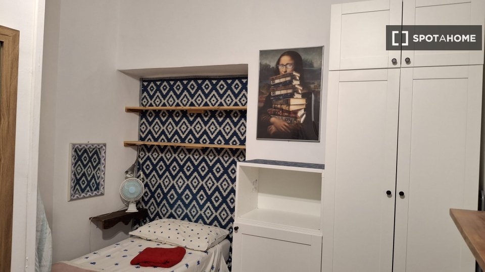Double room Rome, 4 beds, 80m² — photo 52