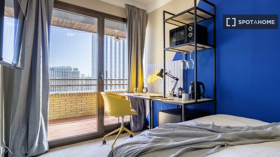 Double room Madrid, 7 beds, 157m² — photo 11