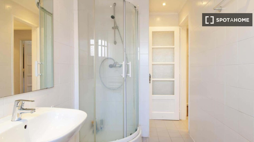 Double room Lisbon, 7 beds — photo 2