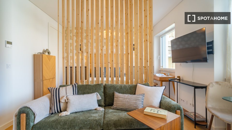 Apartment mono Lisbon, 35m² — photo 2