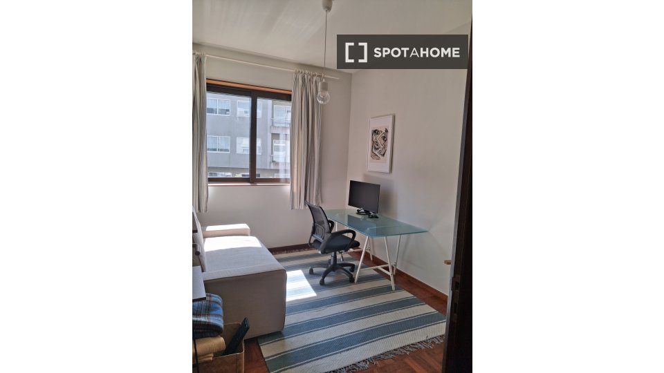 Apartment Porto, 3 beds, 120m² — photo 17