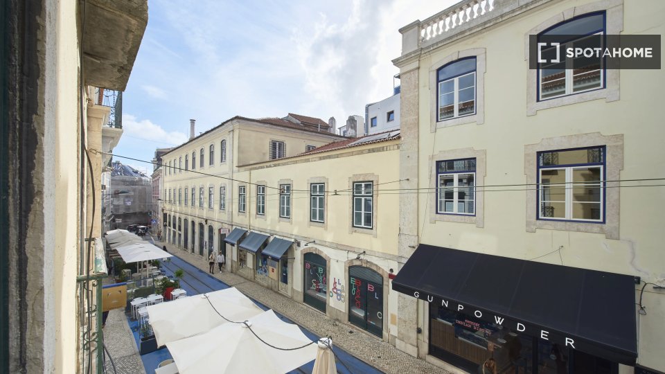 Double room Lisbon, 8 beds — photo 14
