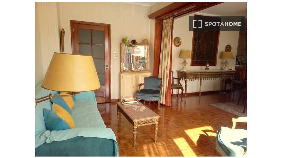 Double room Porto, 2 beds, 300m² — photo 28