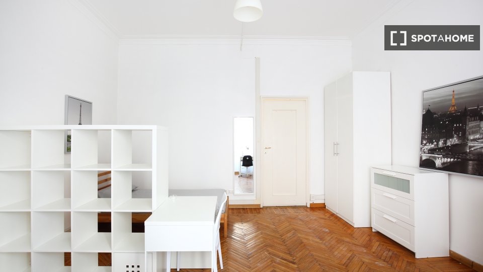 Double room Milan, 7 beds, 178m² — photo 14