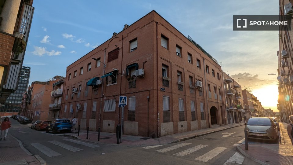 Double room Madrid, 5 beds — photo 7