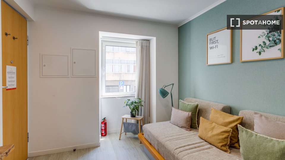 Apartment Lisbon, 1 bed — photo 53