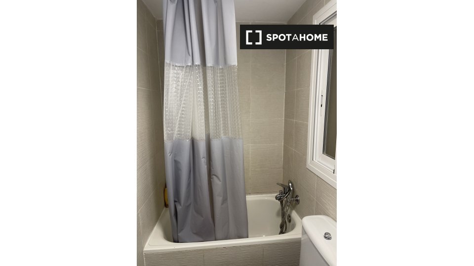 Apartment Madrid, 1 bed, 35m² — photo 3