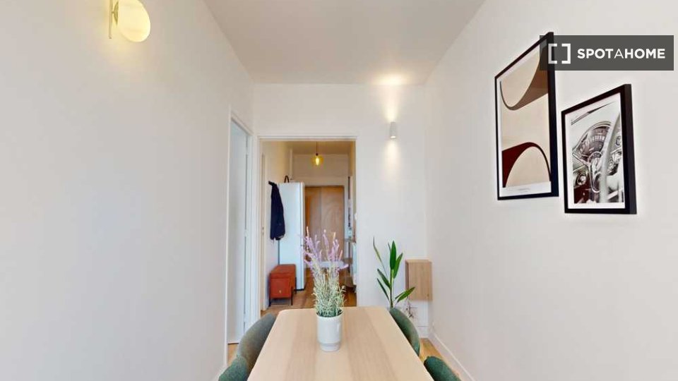 Double room Paris, 5 beds, 120m² — photo 2