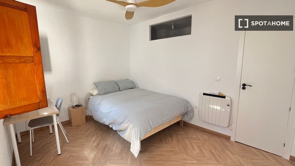 Double room Granada, 4 beds — photo 5