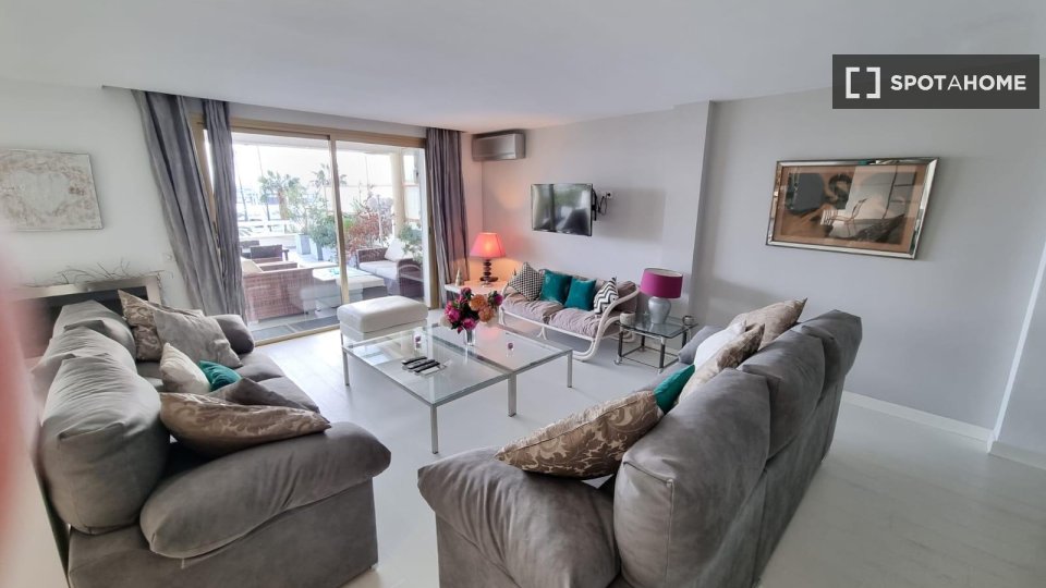 Apartamento de 2 habitaciones en alquiler en El Terreno, Palma