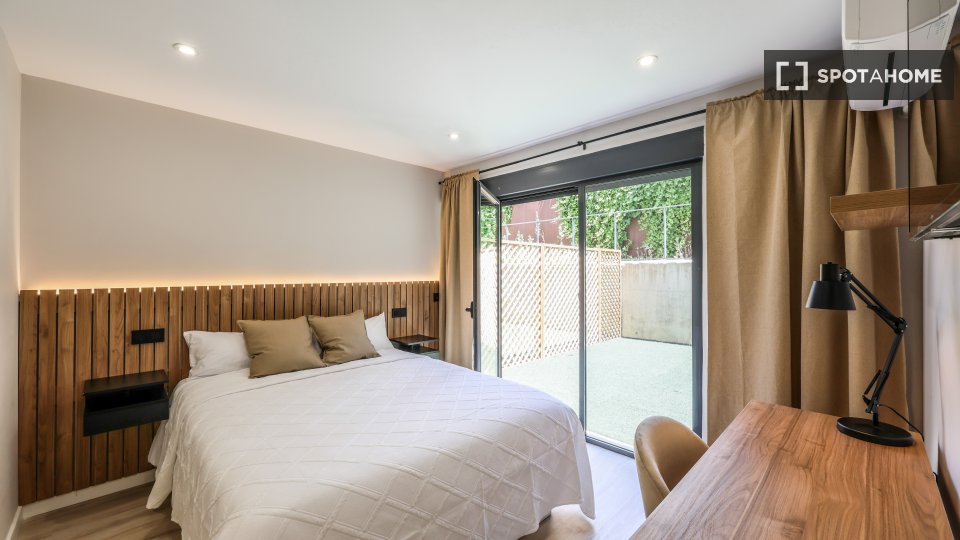 Apartment Madrid, 8 beds — photo 1