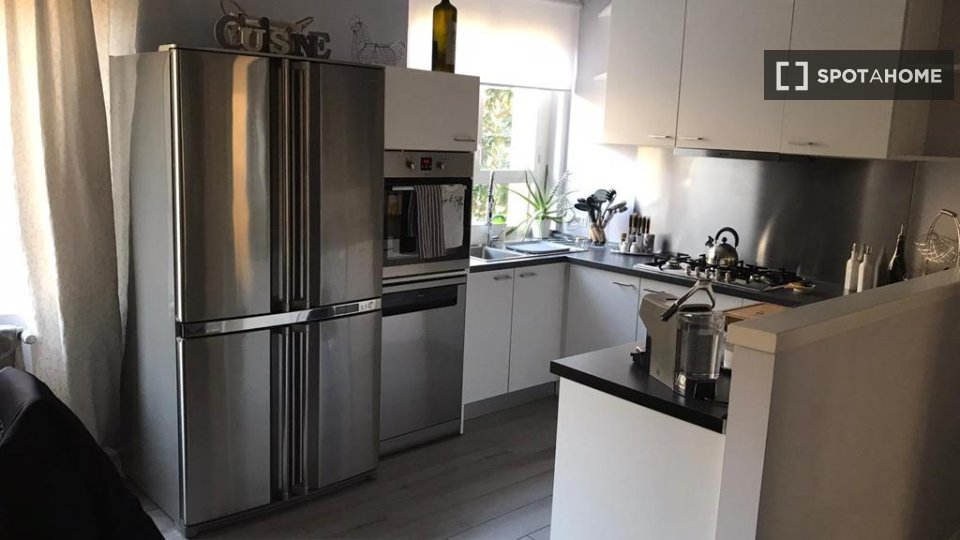 Apartment Milan, 1 bed, 70m² — photo 2