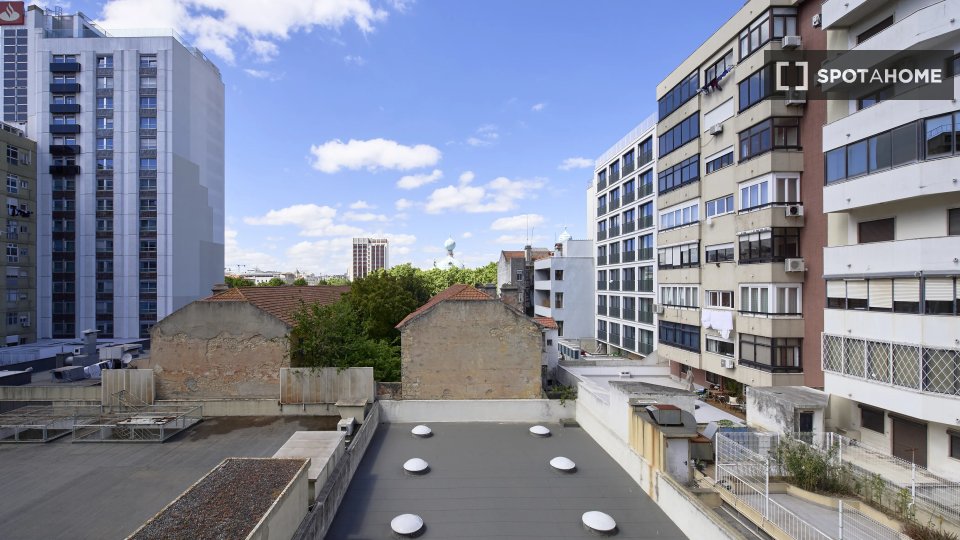 Double room Lisbon, 7 beds — photo 4