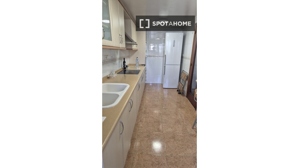 Camera doppia Valencia, 2 camere, 120m² — foto 2
