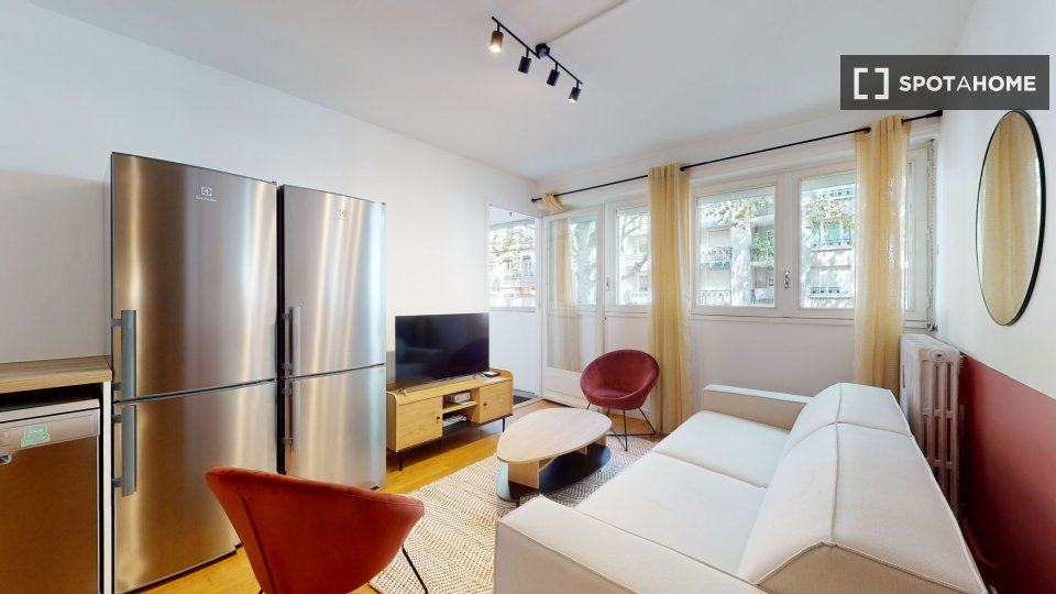 Double room Lyon, 15 beds — photo 13