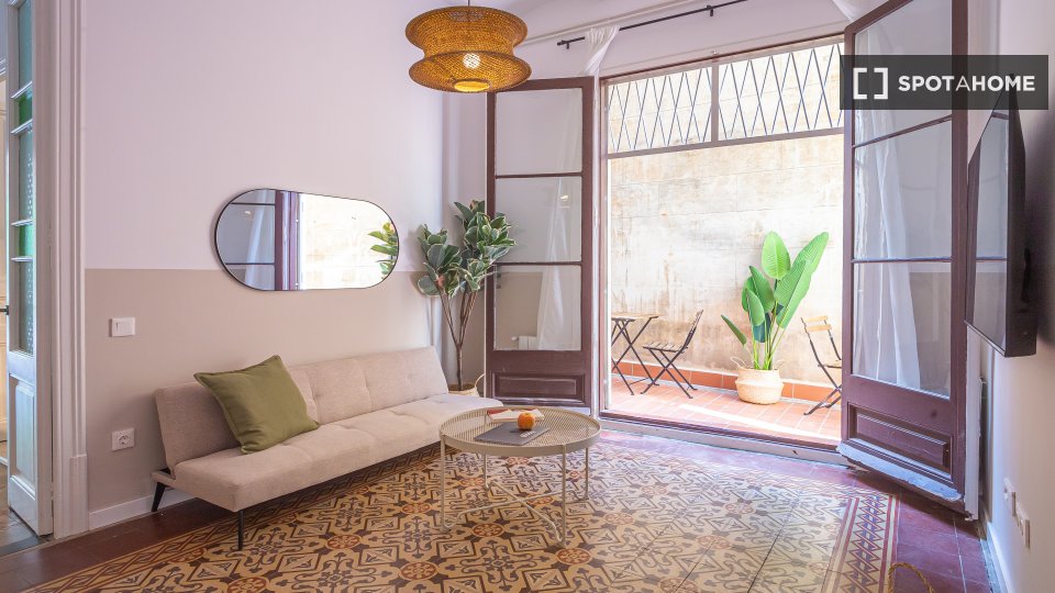 Double room Barcelona, 4 beds, 90m² — photo 3