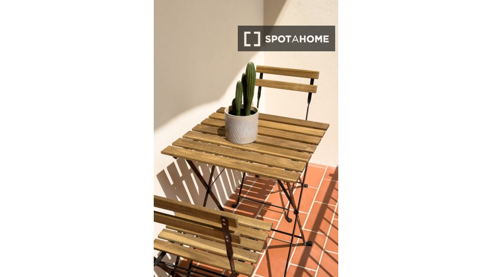 Apartment Barcelona, 2 beds, 54m² — photo 2