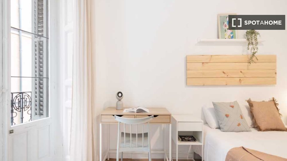 Double room Madrid, 7 beds — photo 1