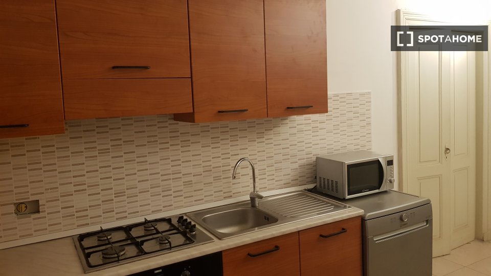 Double room Turin, 5 beds, 122m² — photo 15