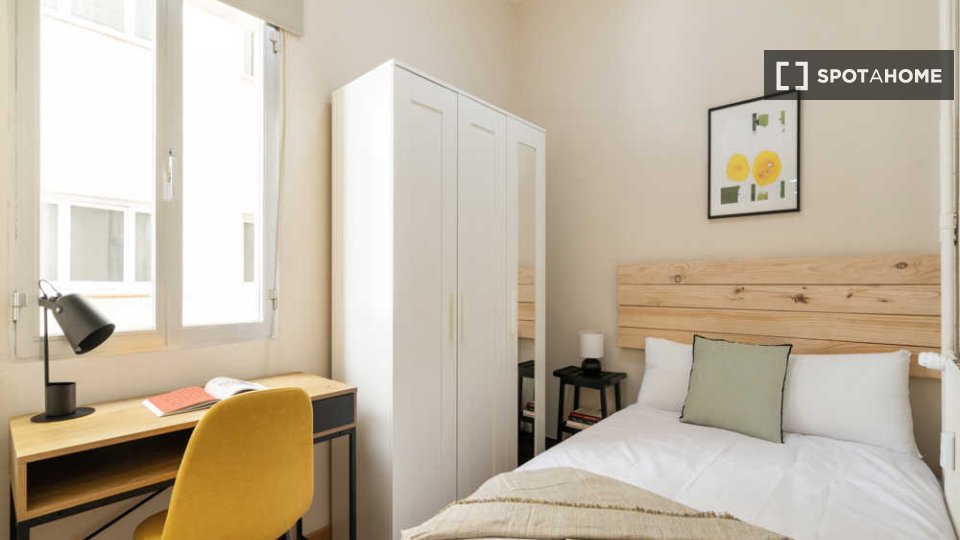Double room Madrid, 7 beds — photo 40