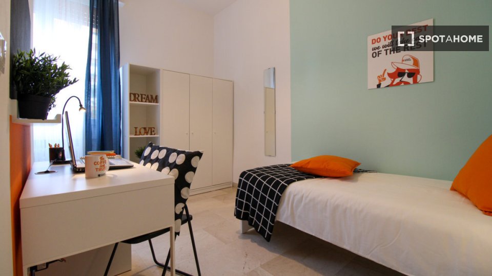 Double room Bologna, 10 beds — photo 1