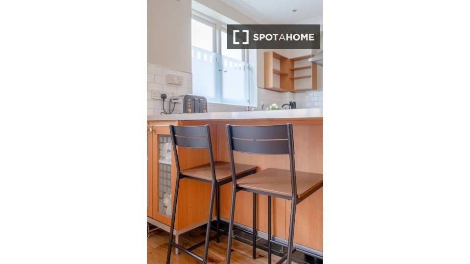 Apartment London, 1 bed, 65m² — photo 22