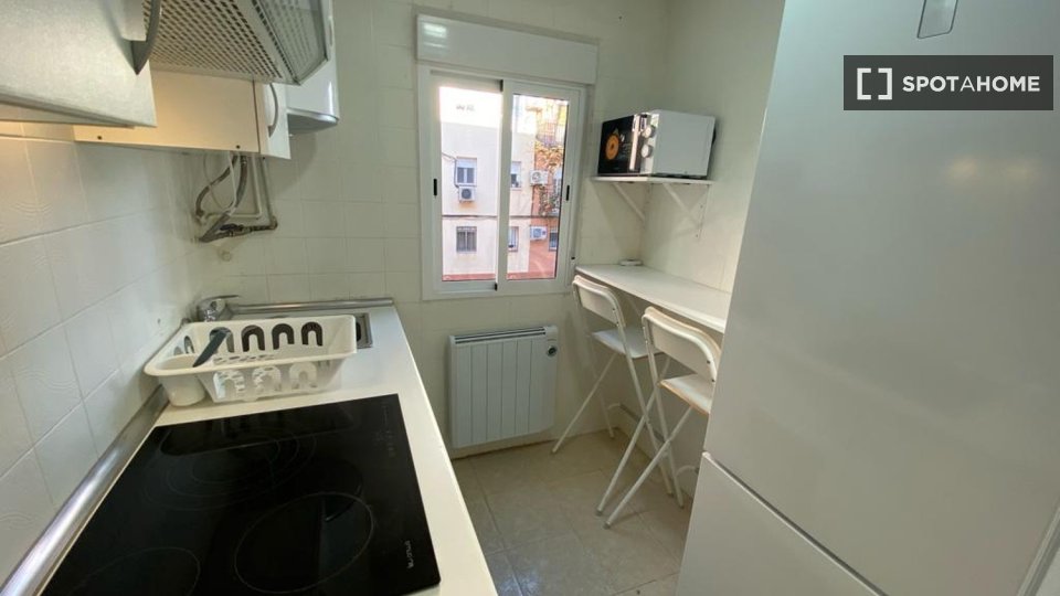 Double room Madrid, 4 beds — photo 1