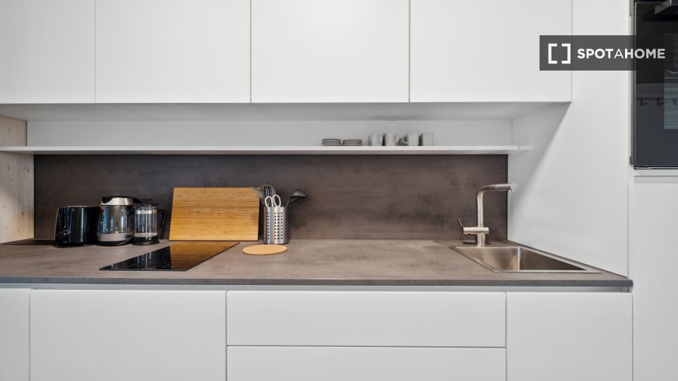Double room Berlin, 6 beds, 121m² — photo 17