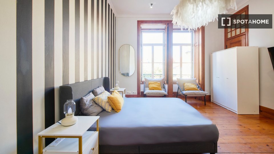 Double room Lisbon, 8 beds — photo 35