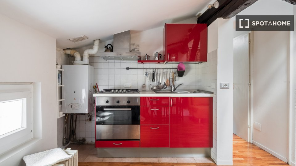 Apartment Bologna, 1 bed — photo 9