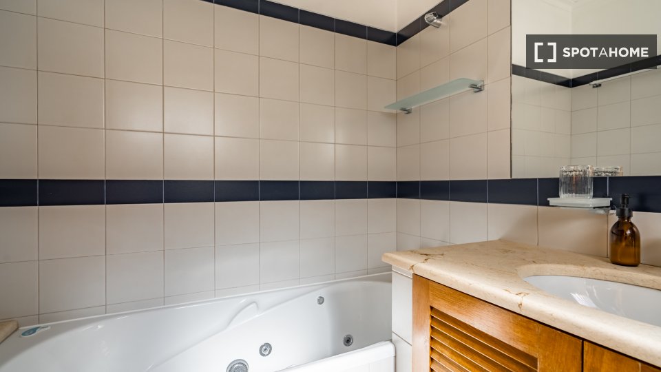 Apartment Lisbon, 3 beds — photo 6