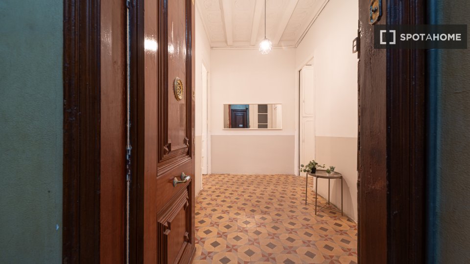 Double room Barcelona, 7 beds, 200m² — photo 5