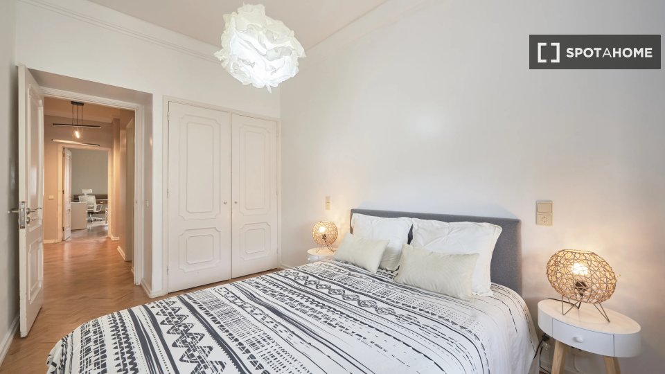 Double room Lisbon, 9 beds — photo 12