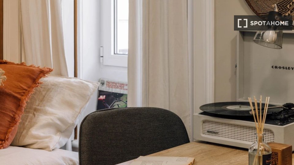 Apartment Lisbon, 1 bed — photo 7
