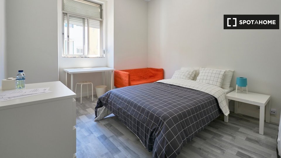 Double room Lisbon, 7 beds — photo 1