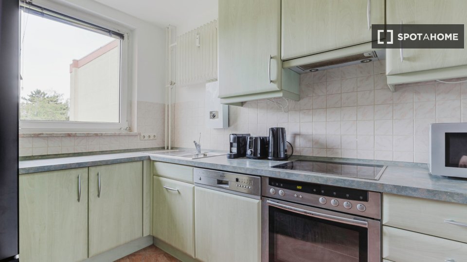 Apartment Berlin, 2 beds, 72m² — photo 2